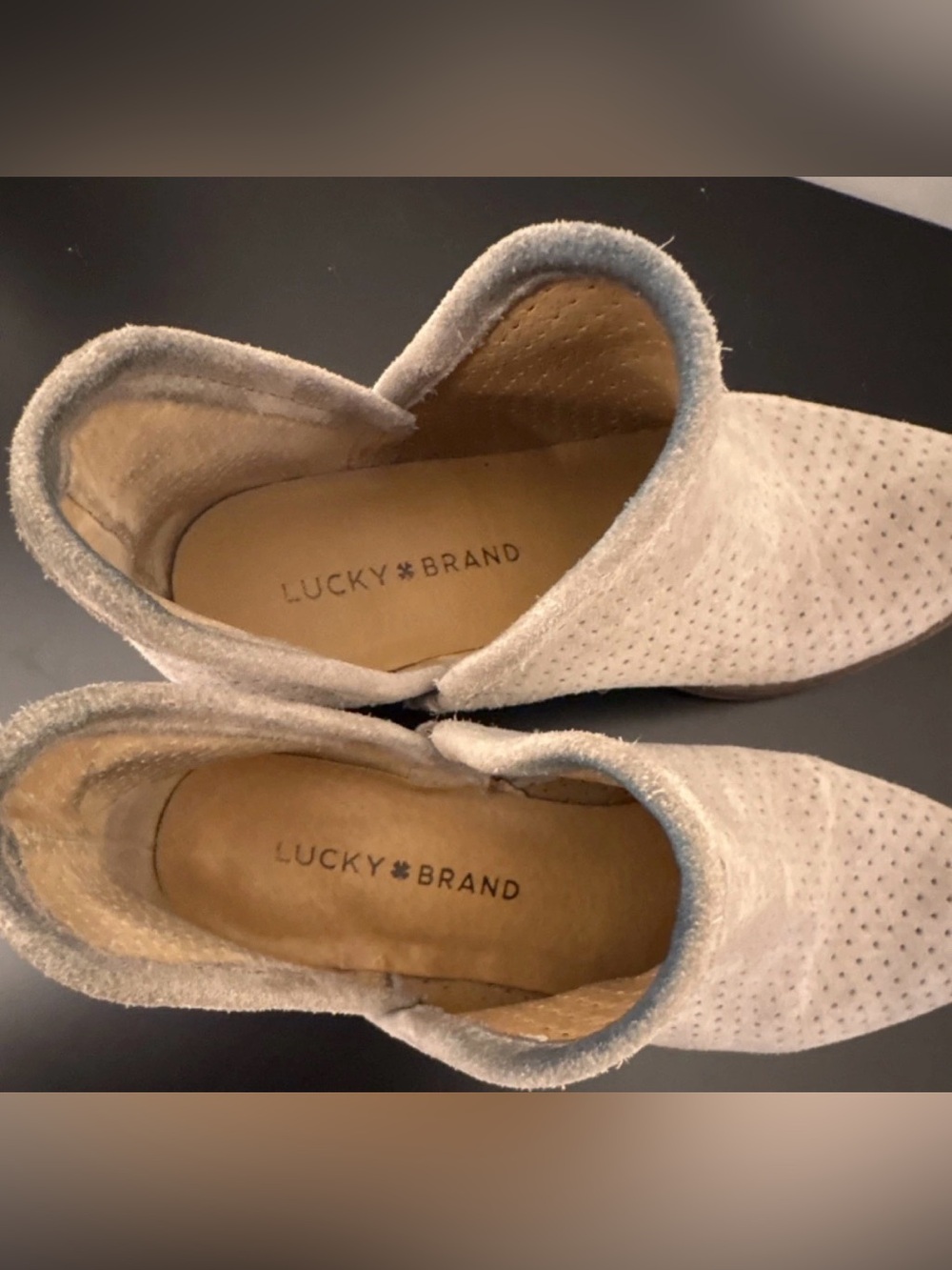 Lucky Brand Perforated Suede V-Cut Ankle Booties Gray Taupe Size 7.5 - Picture 4 of 6
